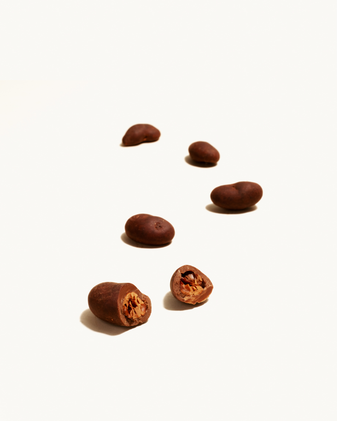 Malted Cacao Beans Chocolate  Dragees - 43% Malt Milk